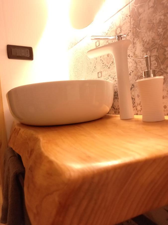 オストゥーニ Casa Luciaヴィラ エクステリア 写真