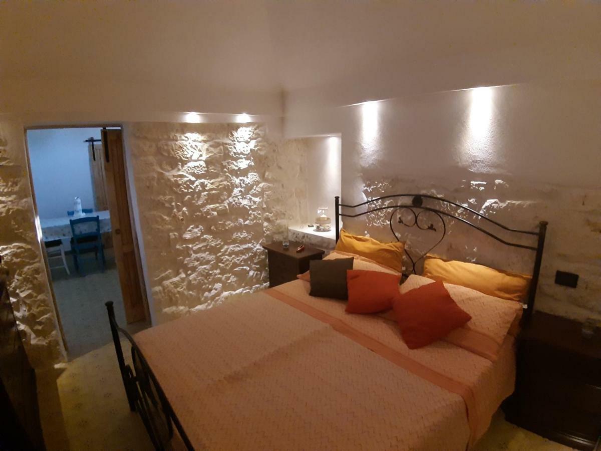 オストゥーニ Casa Luciaヴィラ エクステリア 写真